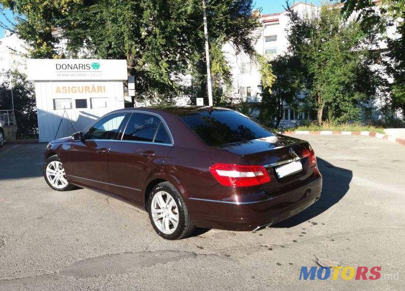 2011' Mercedes-Benz E photo #1