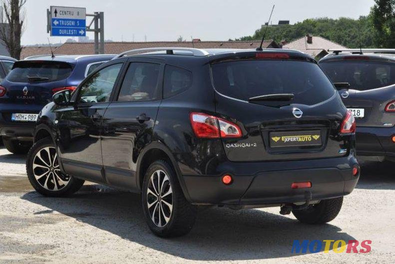 2011' Nissan Qashqai photo #2