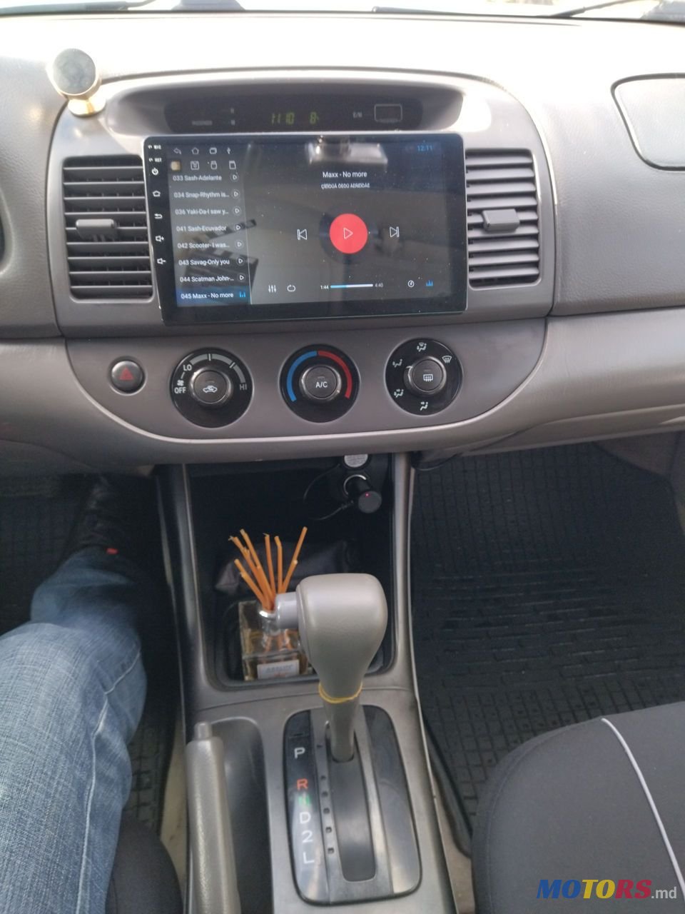 2004' Toyota Camry photo #5