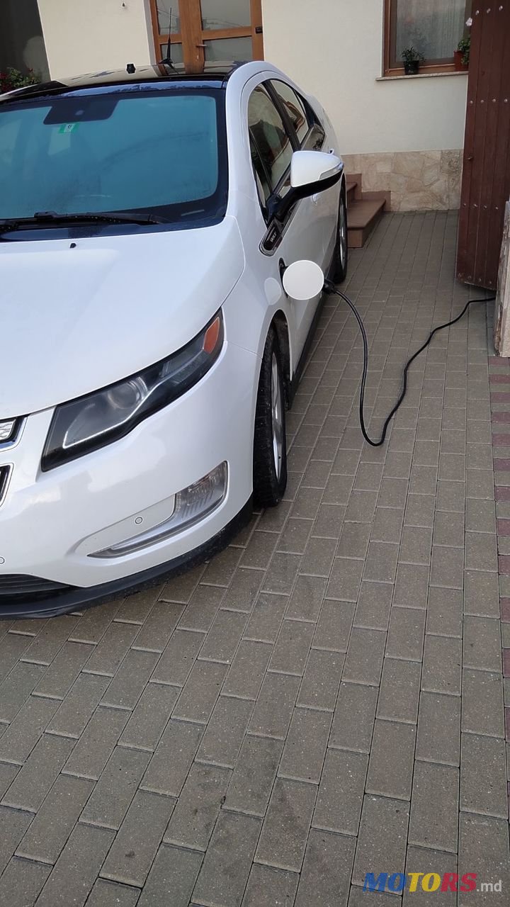 2012' Chevrolet Volt photo #1