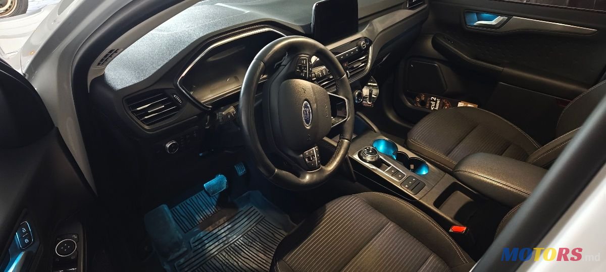 2020' Ford Kuga photo #5