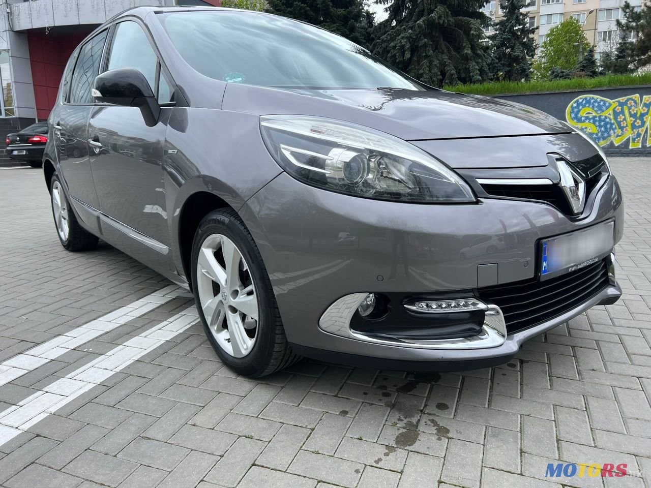 2014' Renault Scenic photo #6