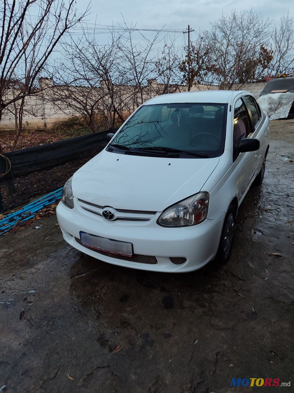 2003' Toyota Yaris photo #1