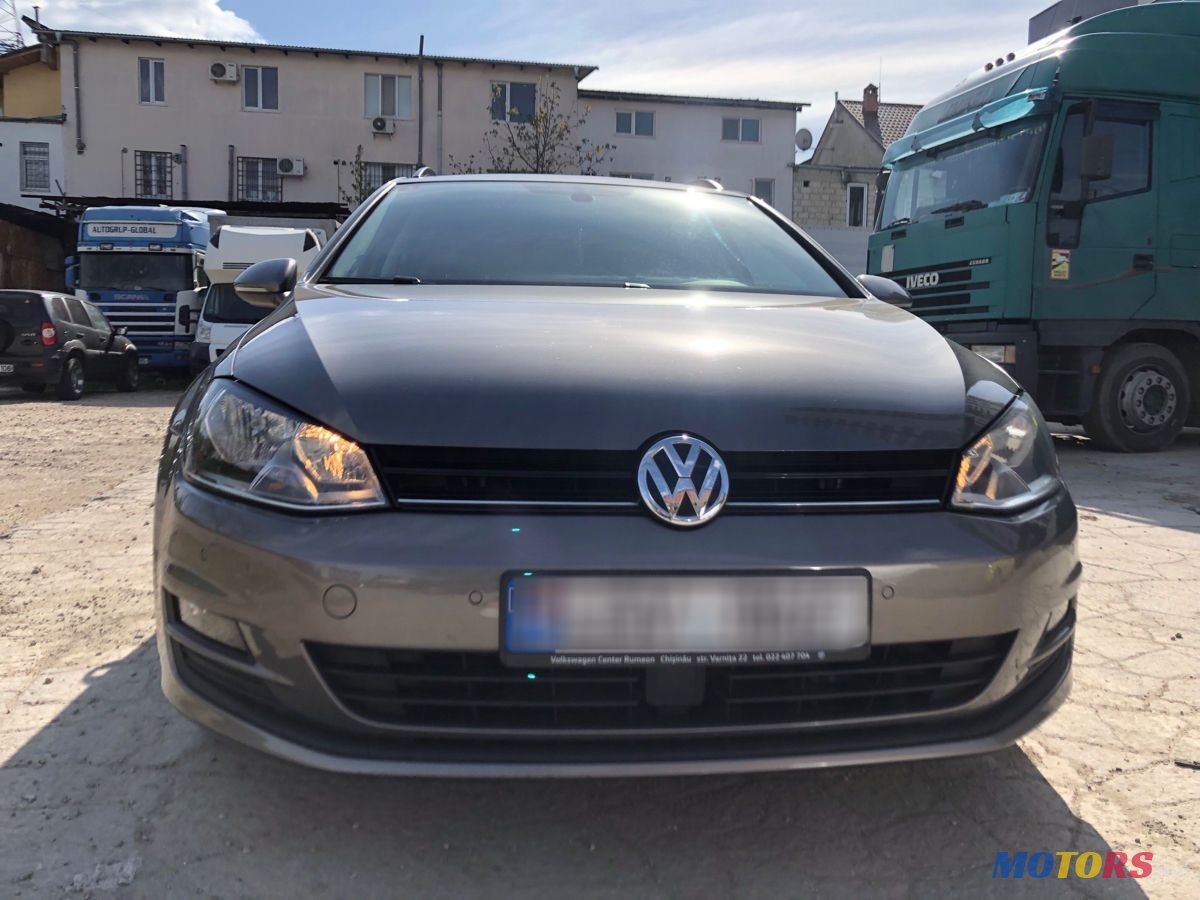 2013' Volkswagen Golf photo #1