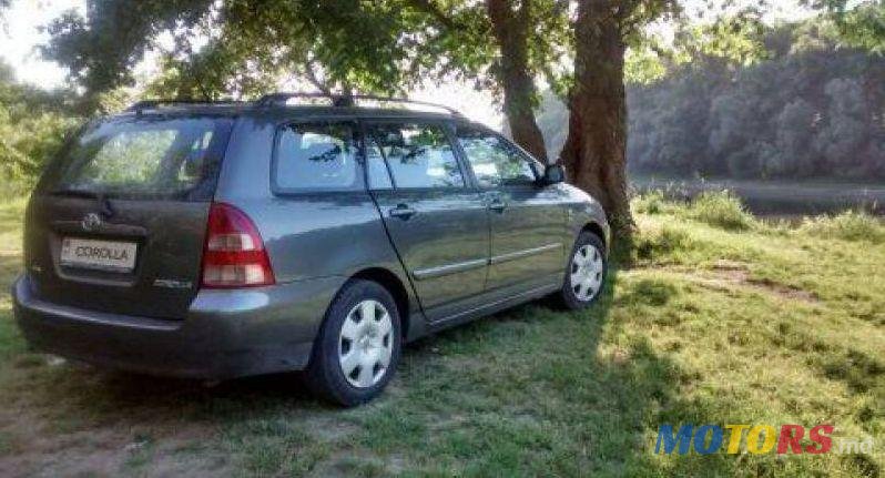 2004' Toyota Corolla photo #2