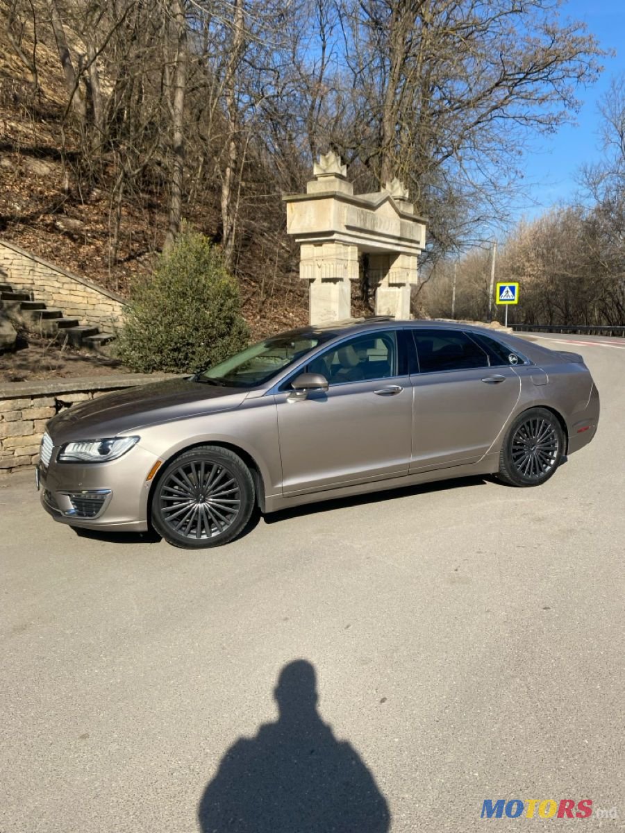 2018' Lincoln MKZ photo #2
