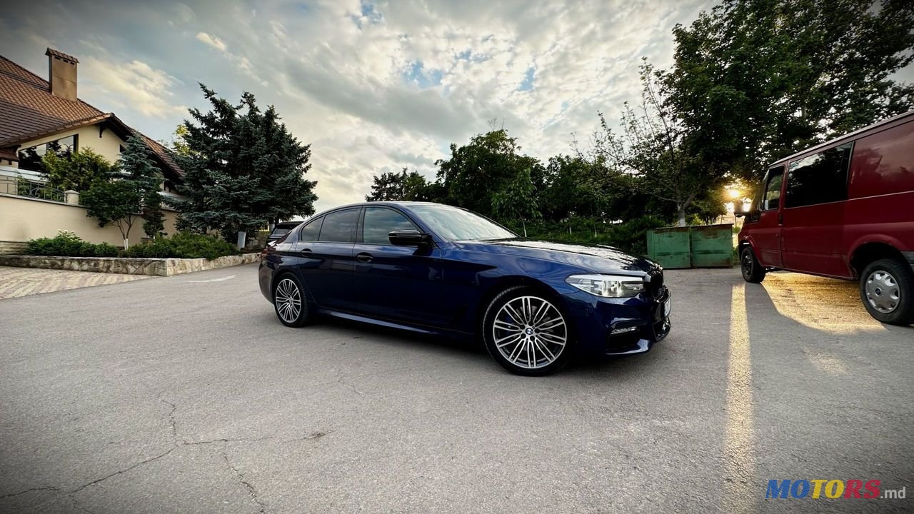 2019' BMW 5 Series photo #1