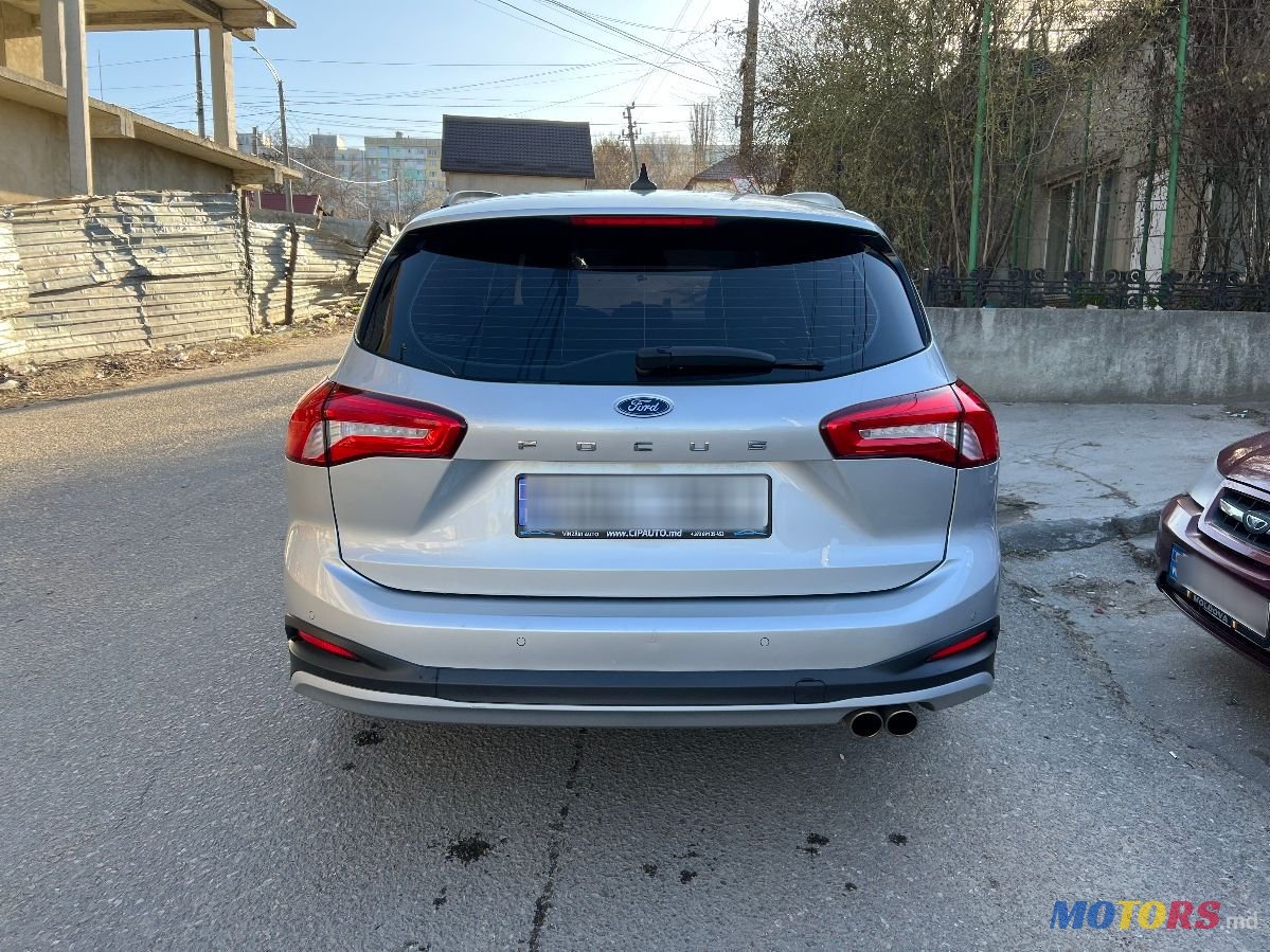 2020' Ford Focus photo #2