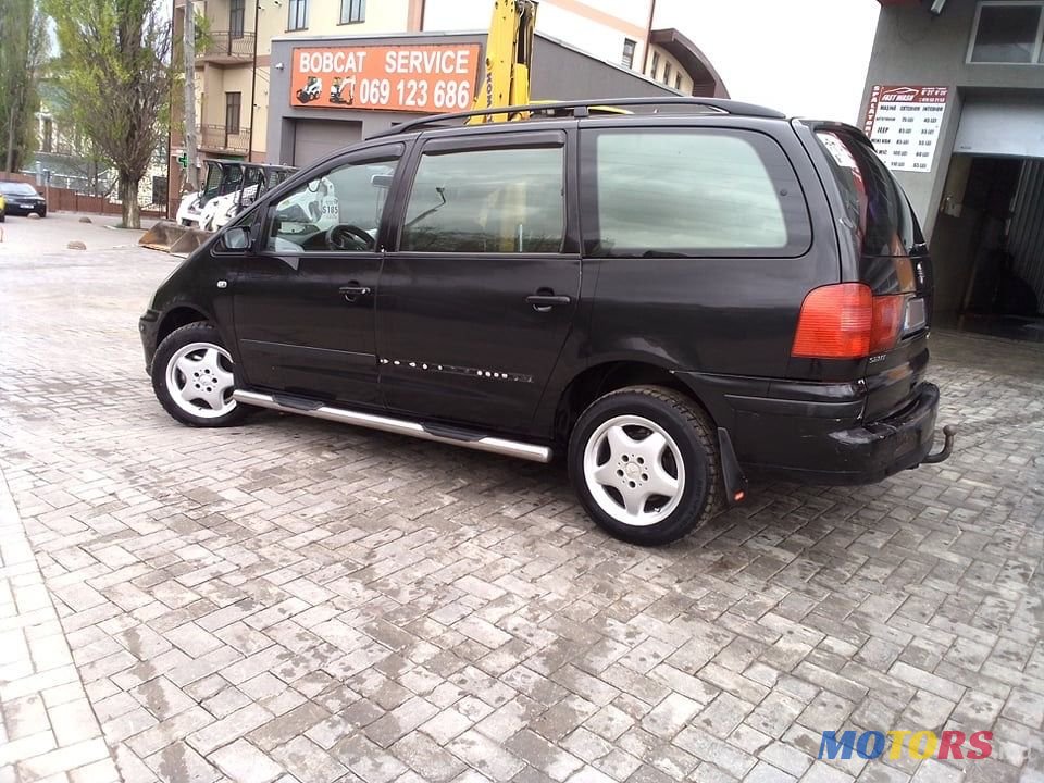 2003' SEAT Alhambra photo #4