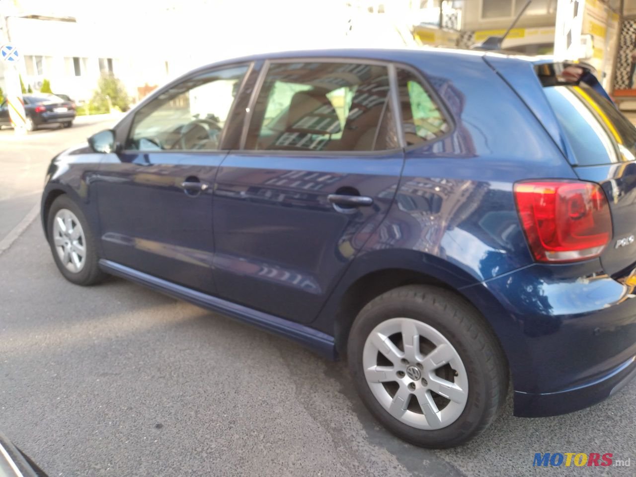 2012' Volkswagen Polo photo #2