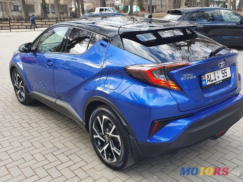 2018' Toyota C-Hr photo #2