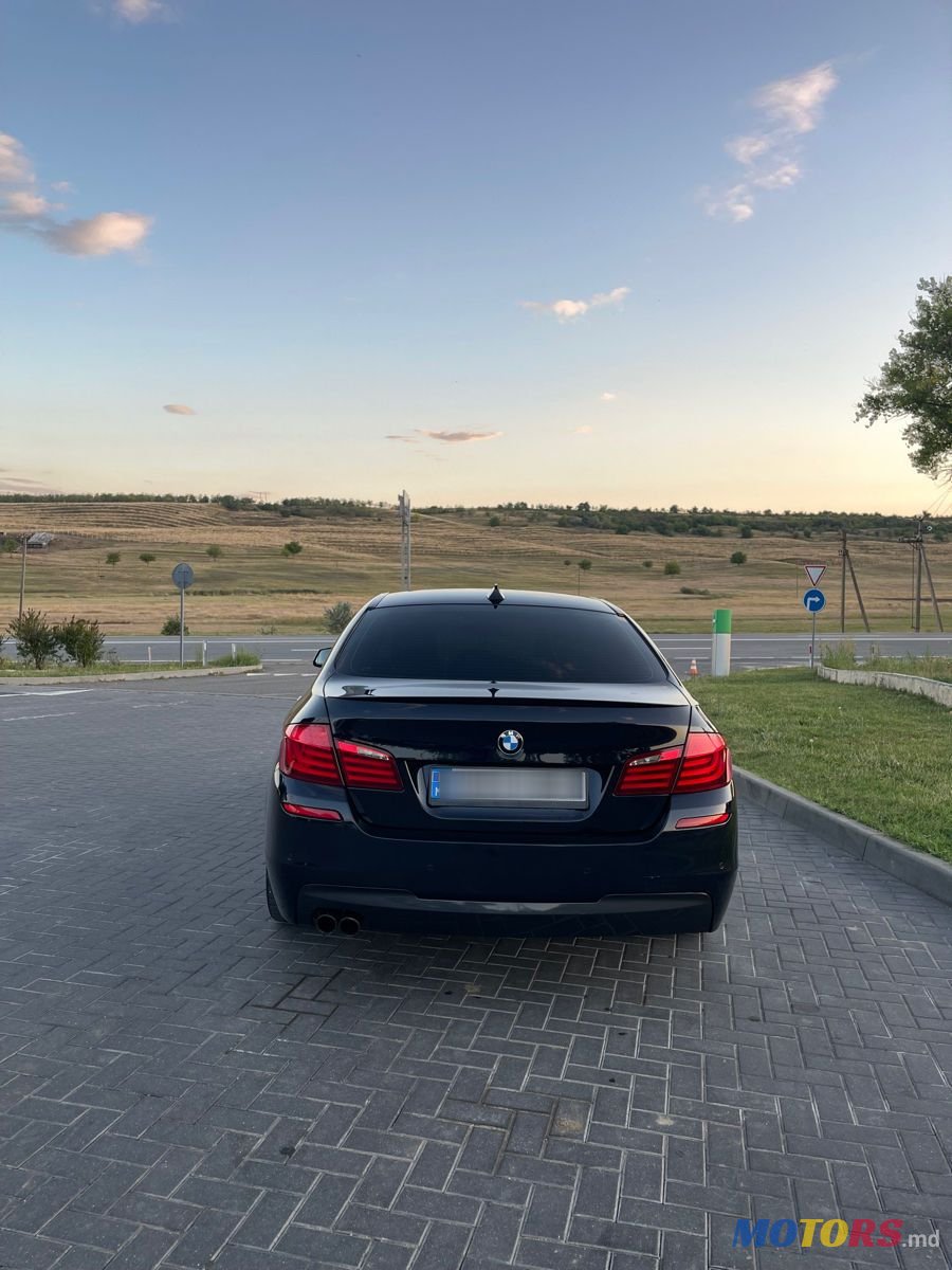 2012' BMW 5 Series photo #4