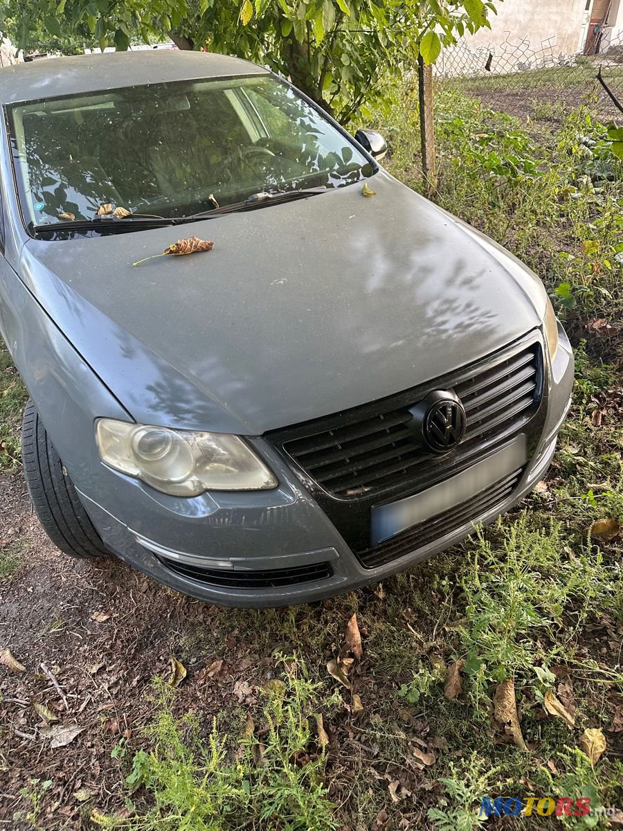 2007' Volkswagen Passat photo #6