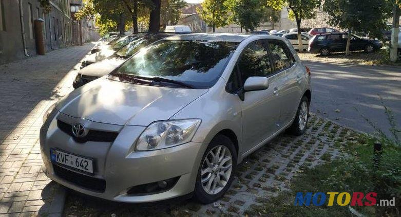 2007' Toyota Auris photo #1