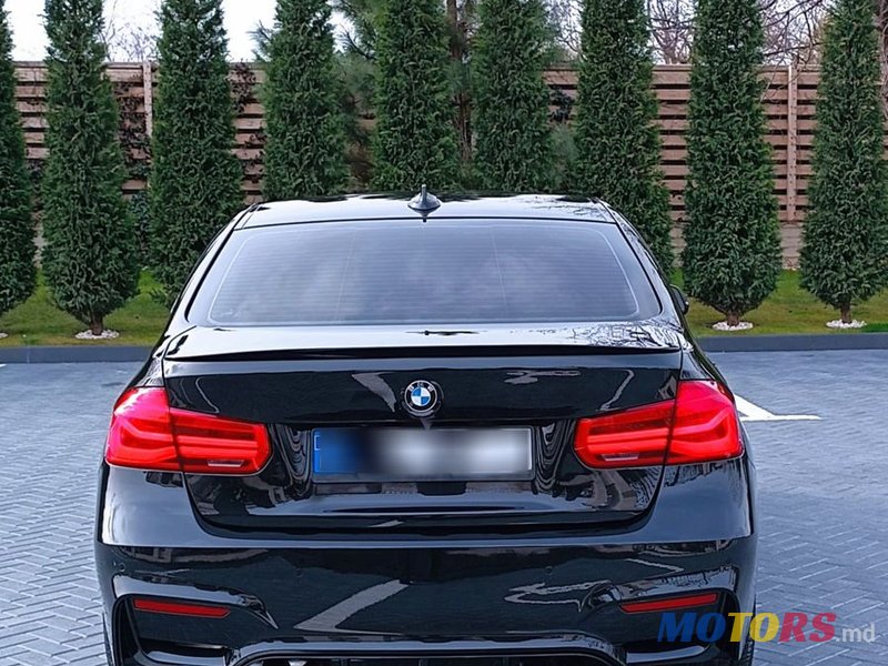 2017' BMW 3 Series photo #5