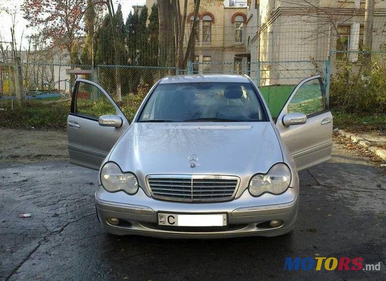 2000' Mercedes-Benz C photo #1