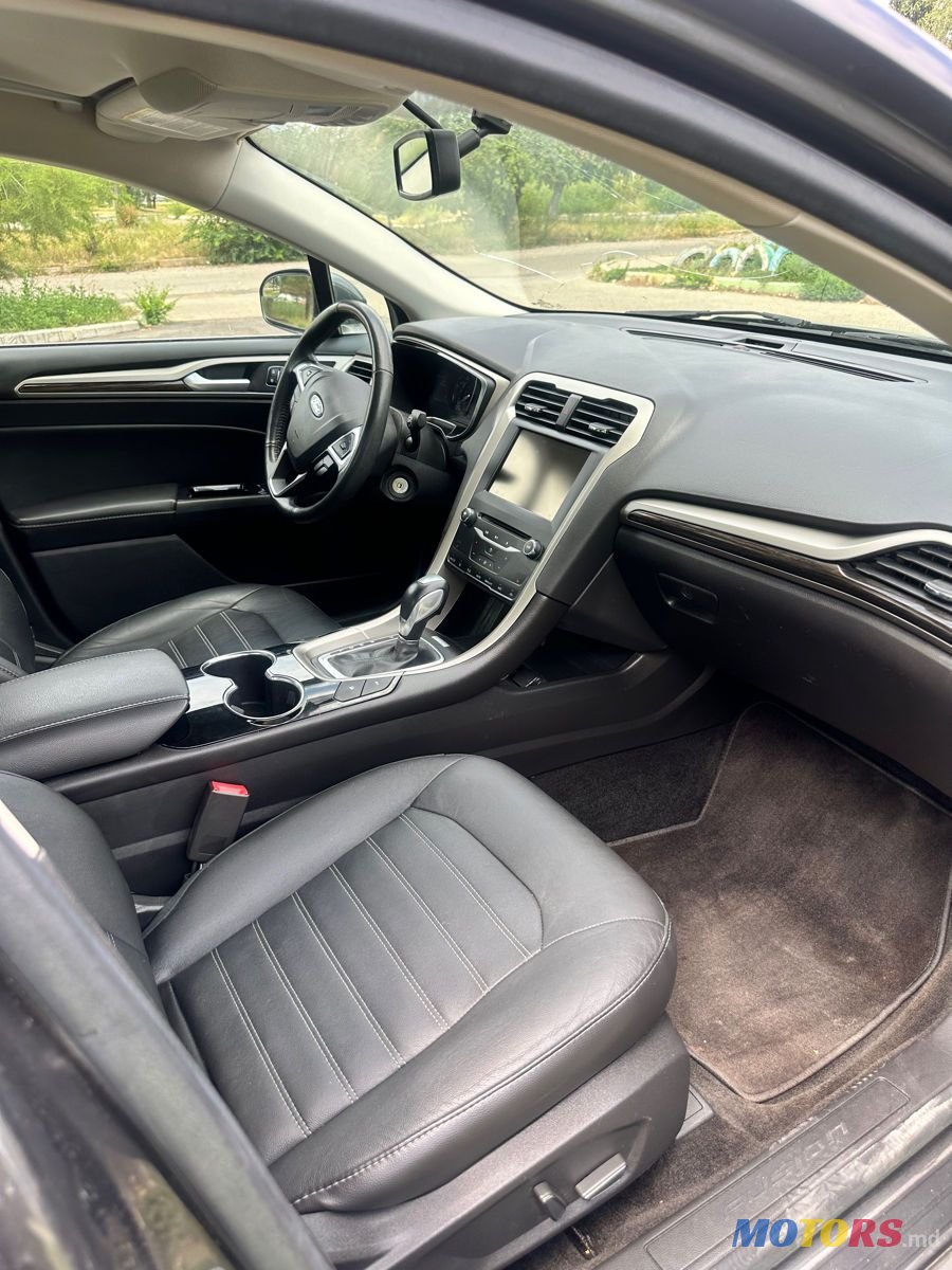 2014' Ford Fusion photo #6