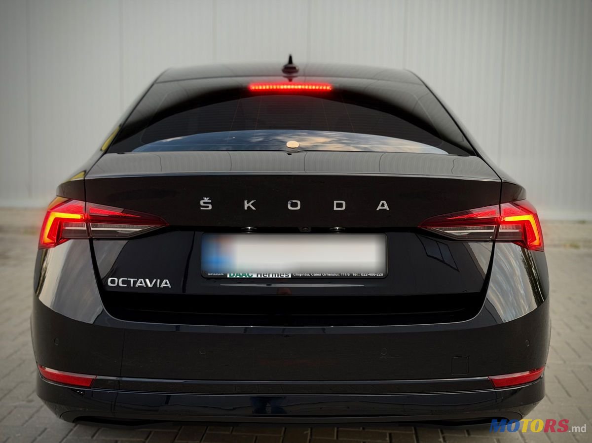 2021' Skoda Octavia photo #3