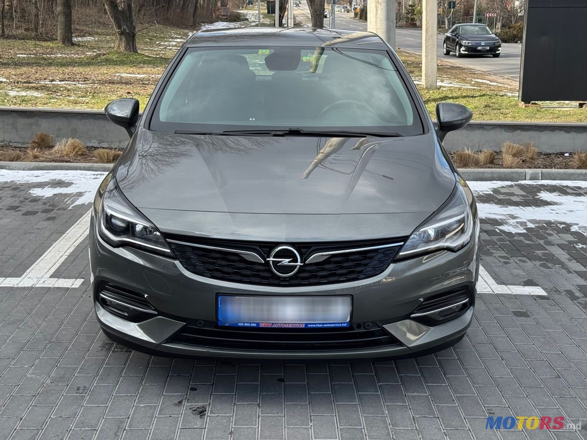 2020' Opel Astra photo #1