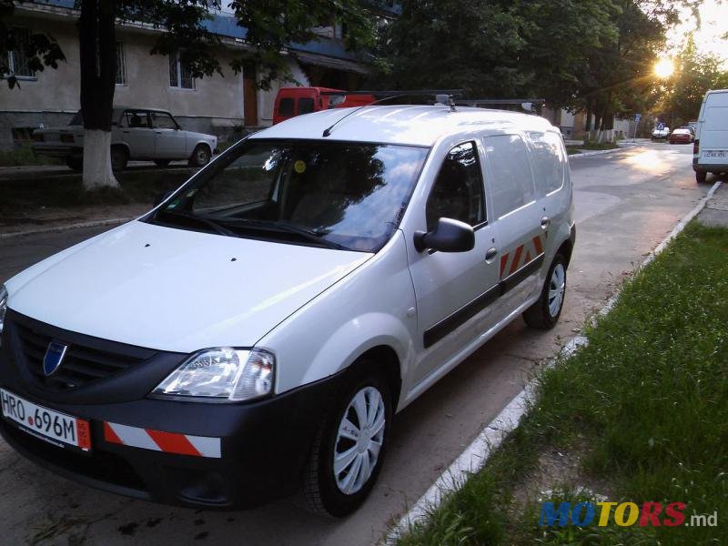 2008' Dacia Logan photo #1