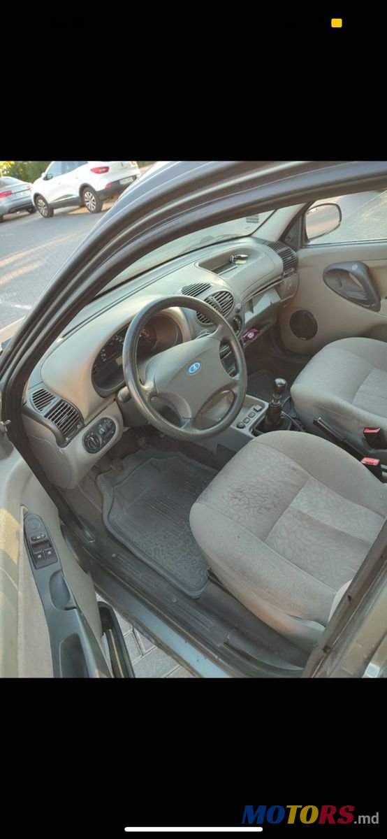 2009' Lada Kalina photo #4