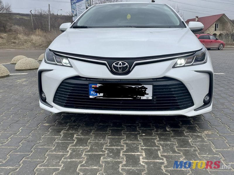 2021' Toyota Corolla photo #2