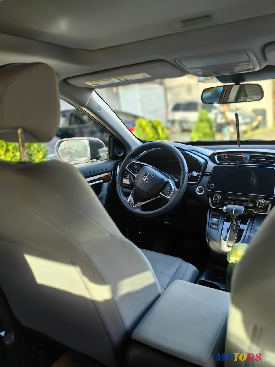 2017' Honda CR-V photo #5