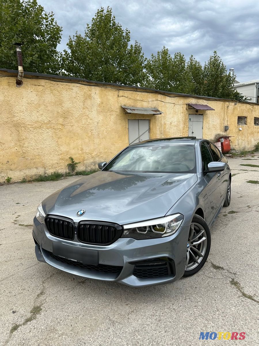 2019' BMW 5 Series photo #1