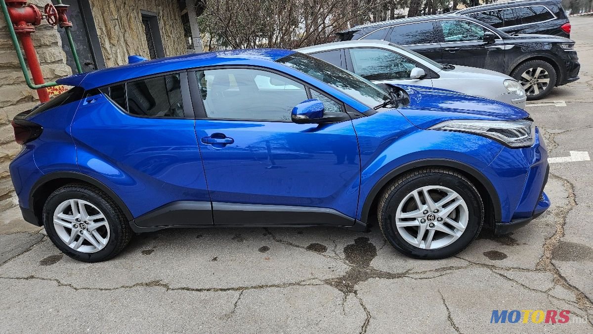 2021' Toyota C-HR photo #4