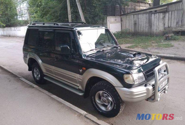 2000' Hyundai Galloper photo #1