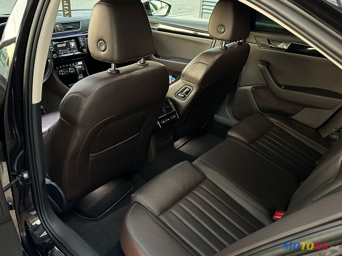 2017' Skoda Superb photo #5