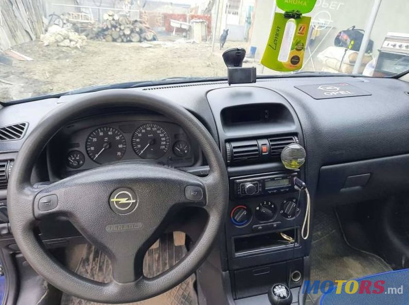 2006' Opel Astra photo #4