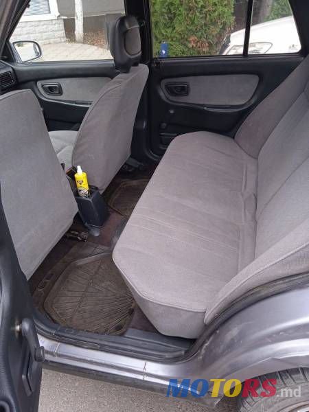 1992' Hyundai Pony photo #4