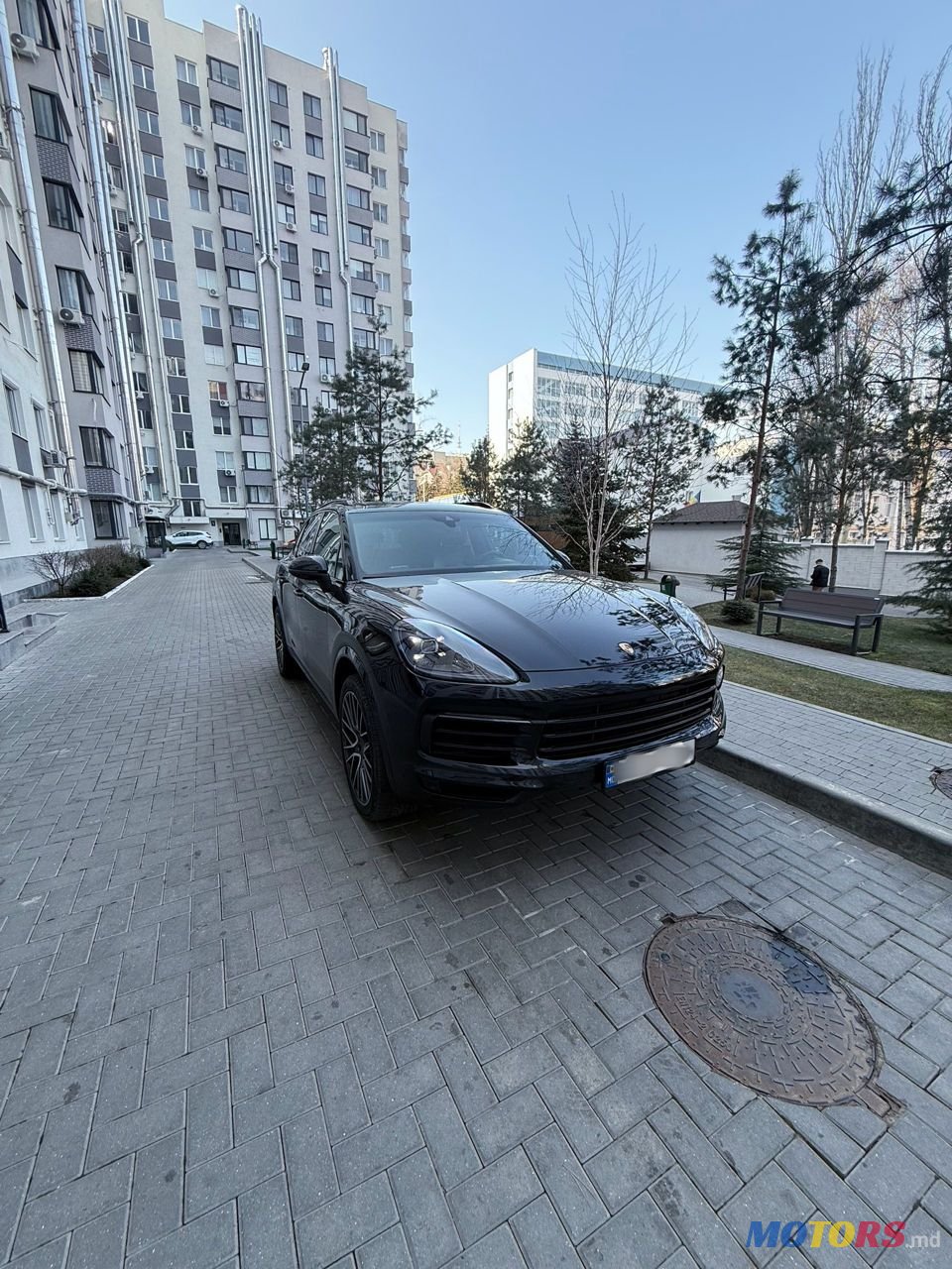 2019' Porsche Cayenne photo #2