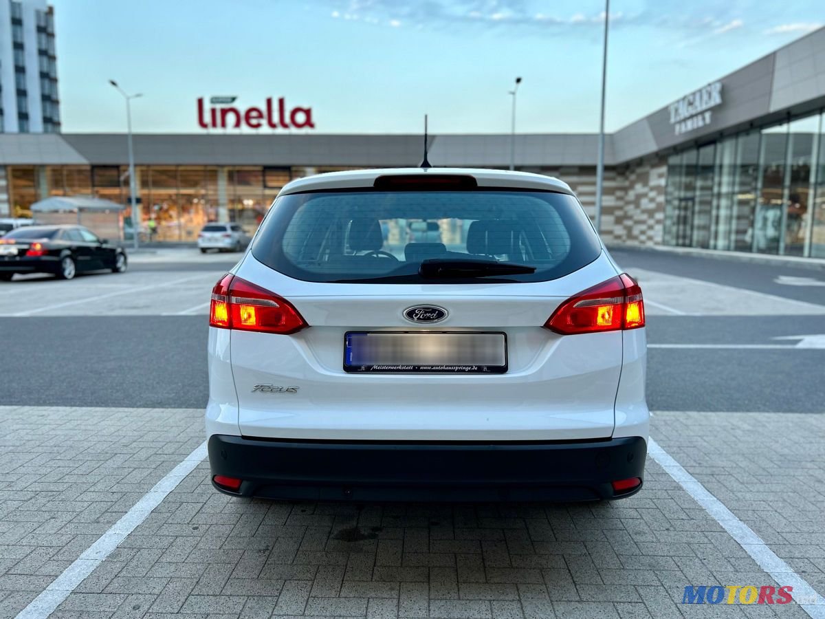 2018' Ford Focus photo #5