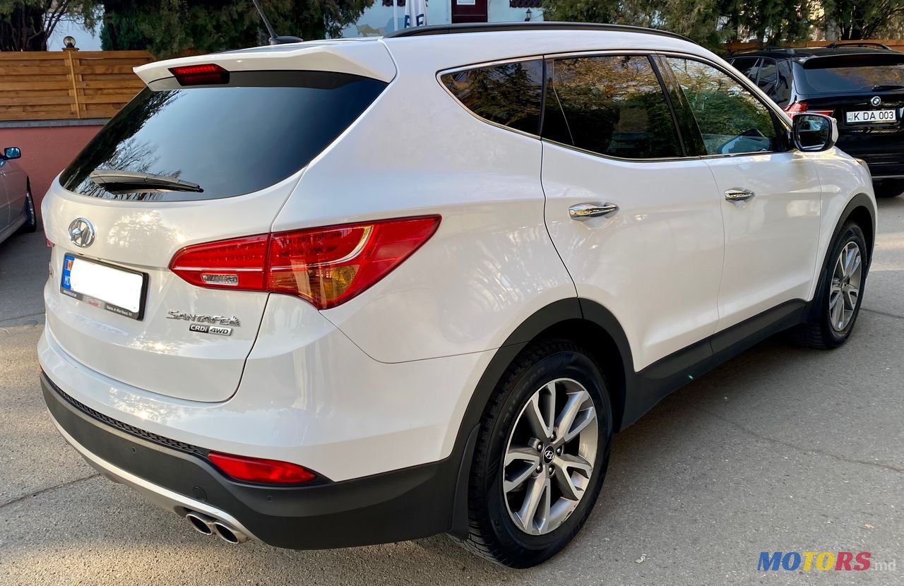 2014' Hyundai Santa Fe photo #4