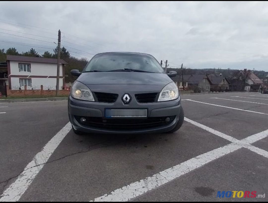 2007' Renault Grand Scenic photo #2