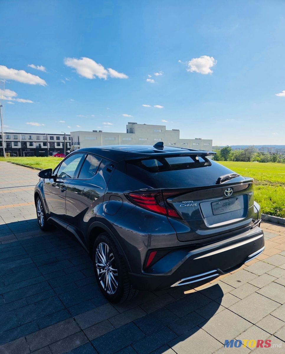2023' Toyota C-HR photo #3