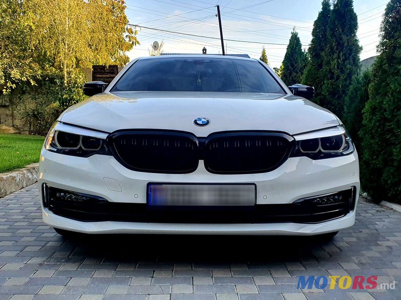 2018' BMW 5 Series photo #1