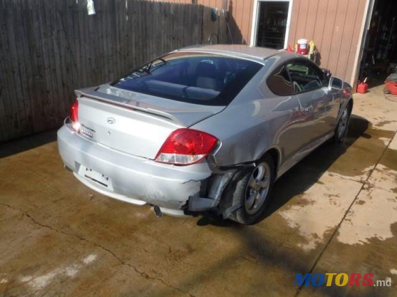 2006' Hyundai Tiburon photo #6