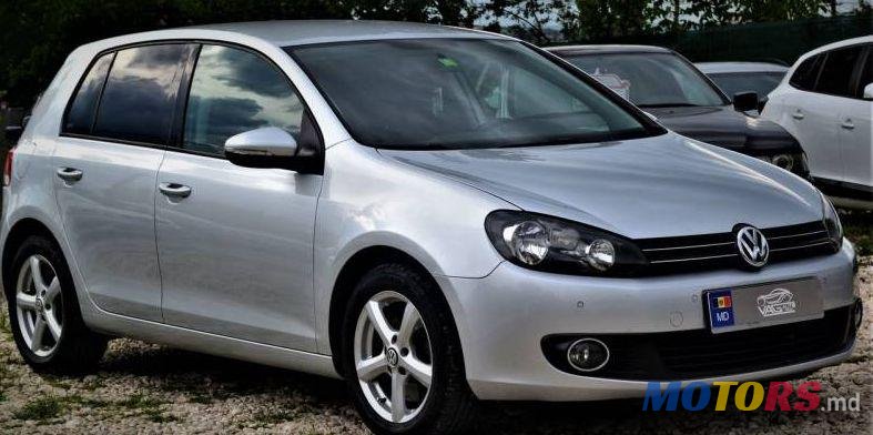 2010' Volkswagen Golf photo #1