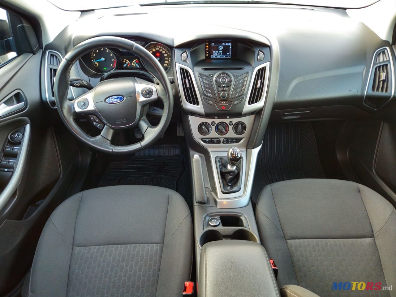 2014' Ford Focus photo #3