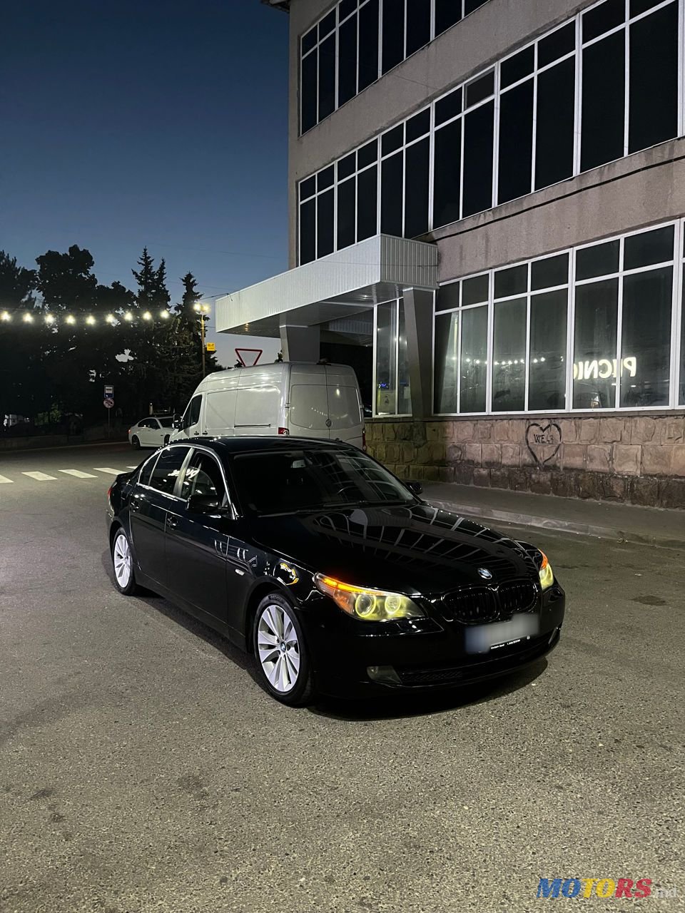 2005' BMW 5 Series photo #1