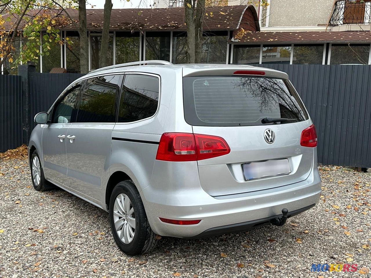 2011' Volkswagen Sharan photo #4