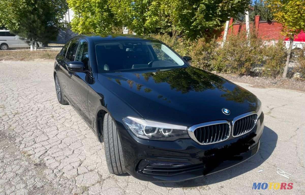 2018' BMW 5 Series photo #1