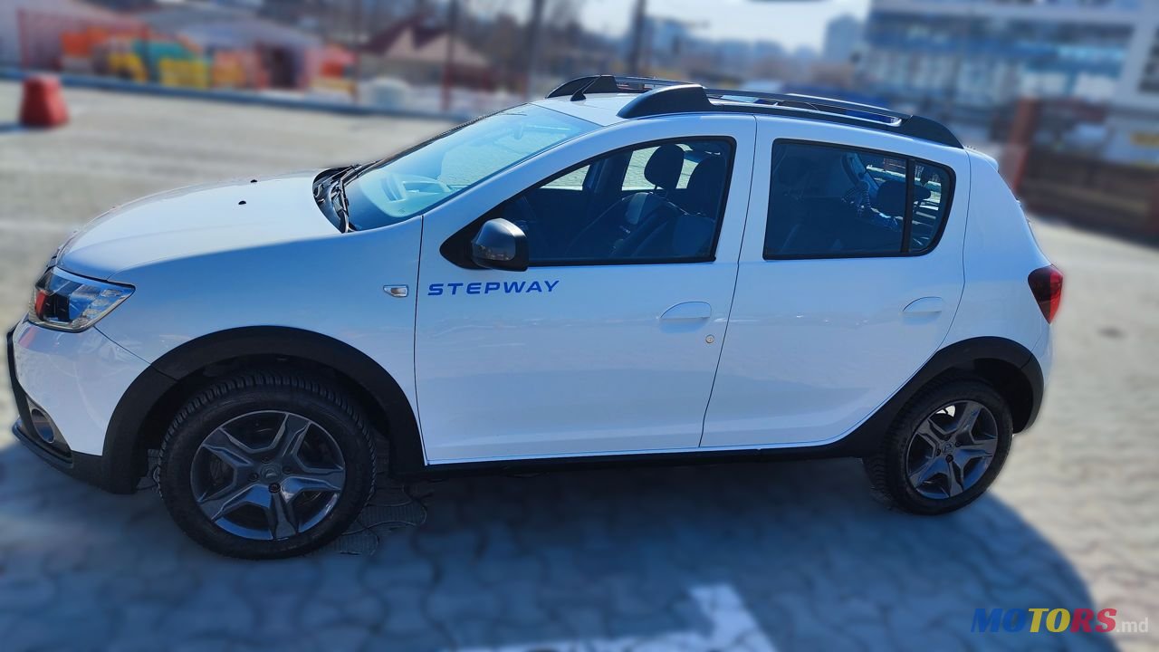 2017' Dacia Sandero Stepway photo #1