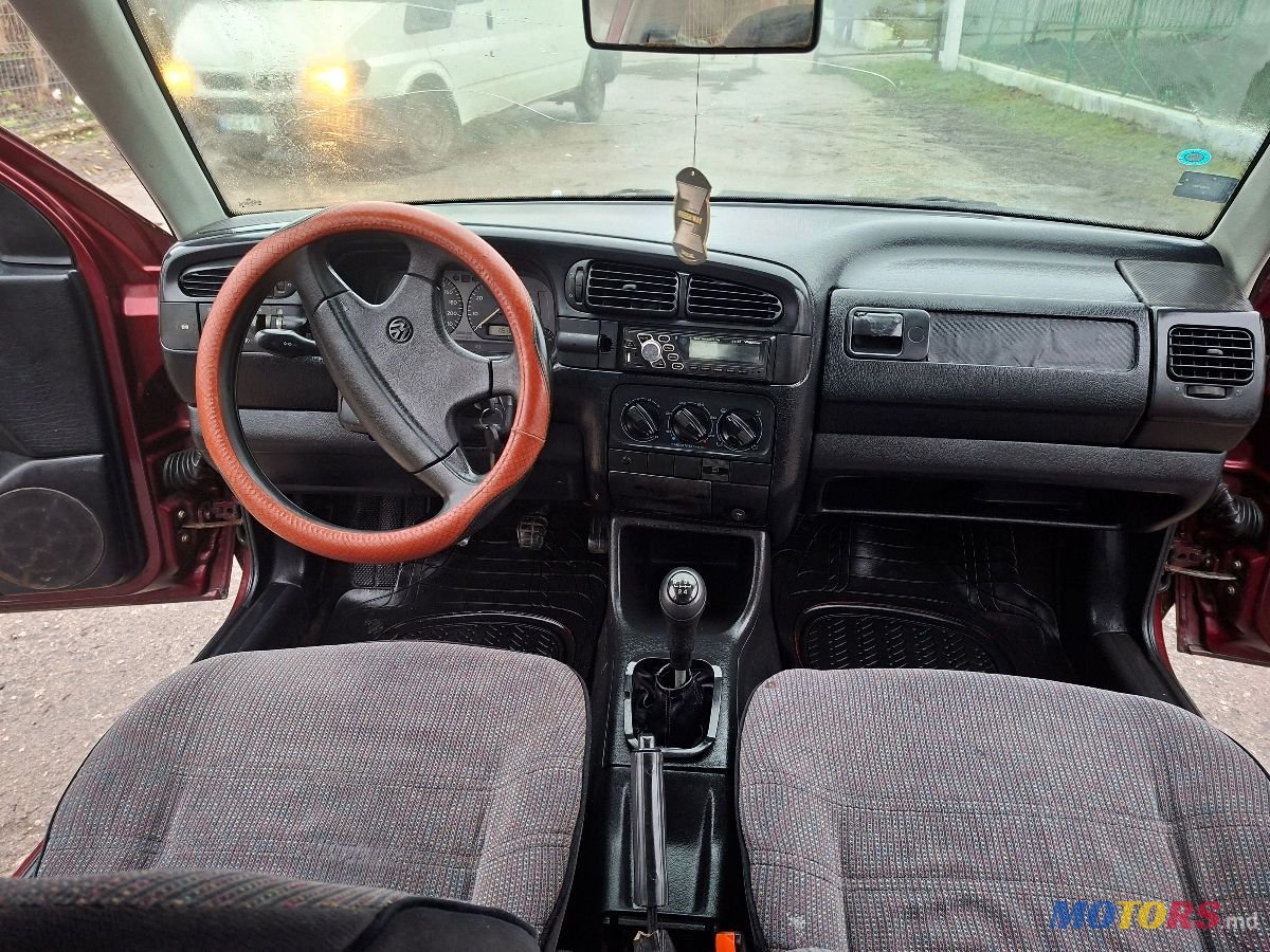 1993' Volkswagen Vento photo #3