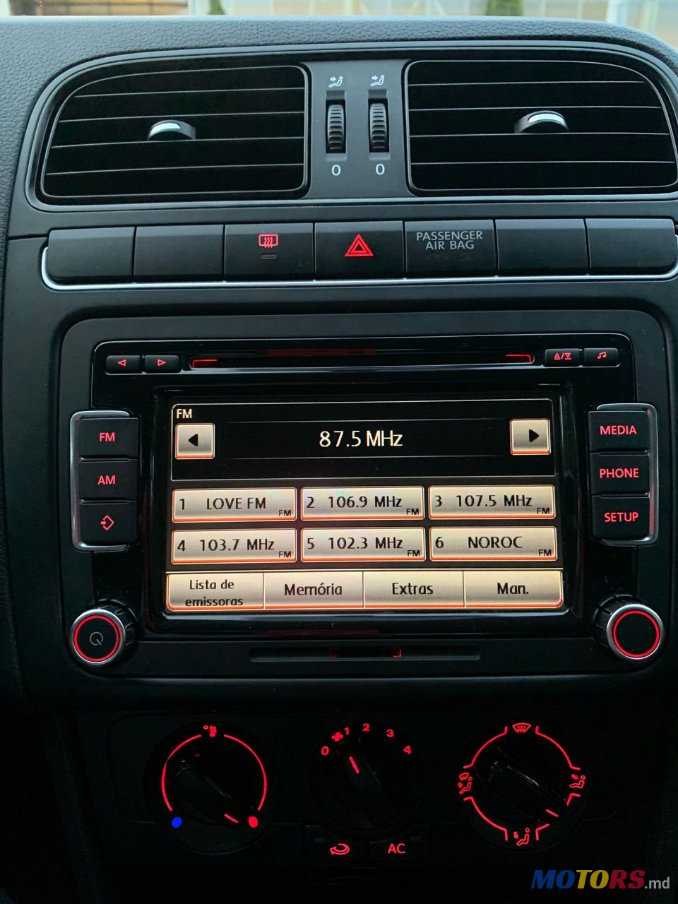 2012' Volkswagen Polo photo #4