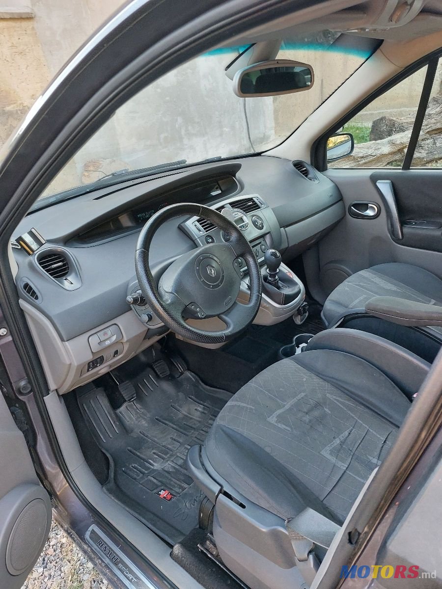 2006' Renault Grand Scenic photo #6
