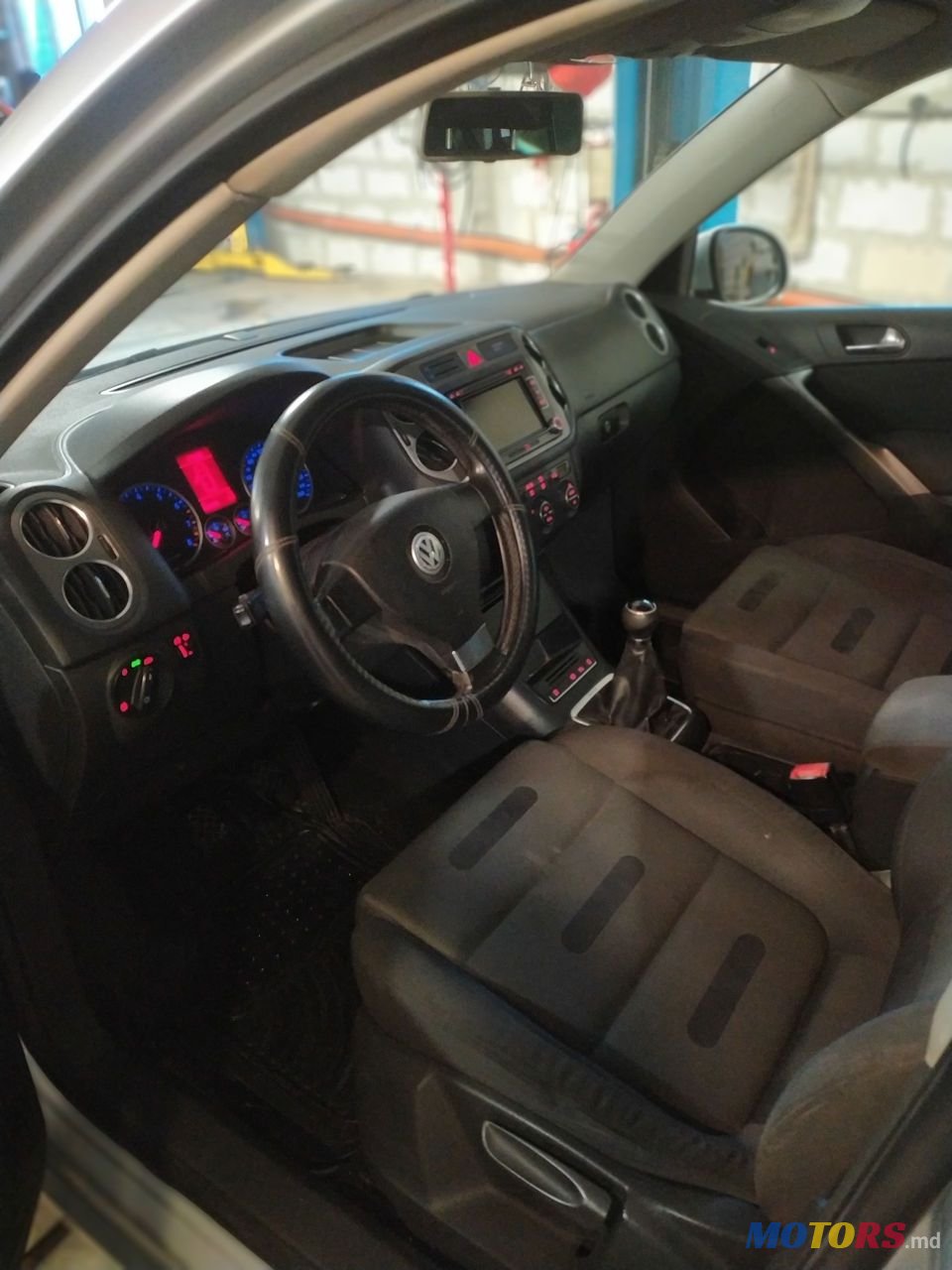 2008' Volkswagen Tiguan photo #6